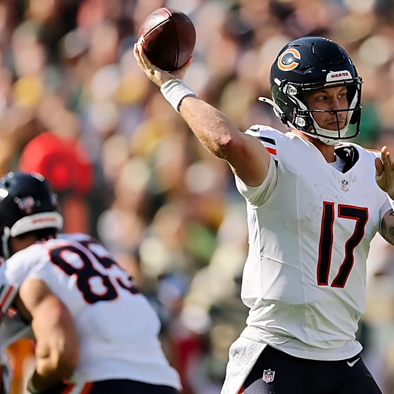 Bears falter on both sides of ball in blowout loss to Packers