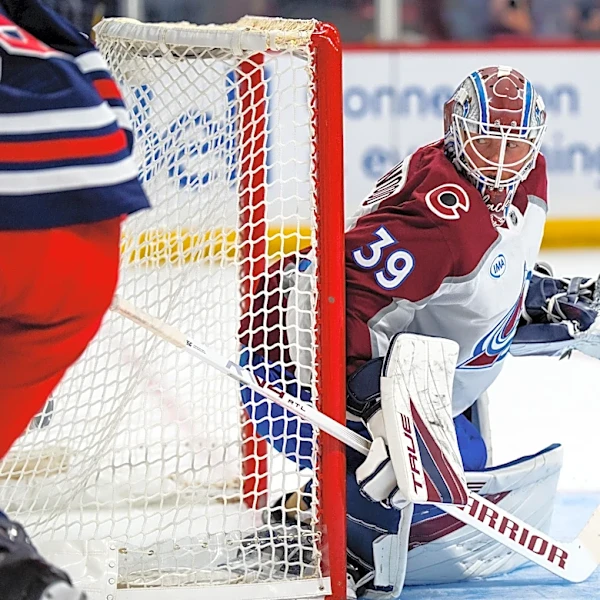 Weekly Cupcakes: Avs fall short in net