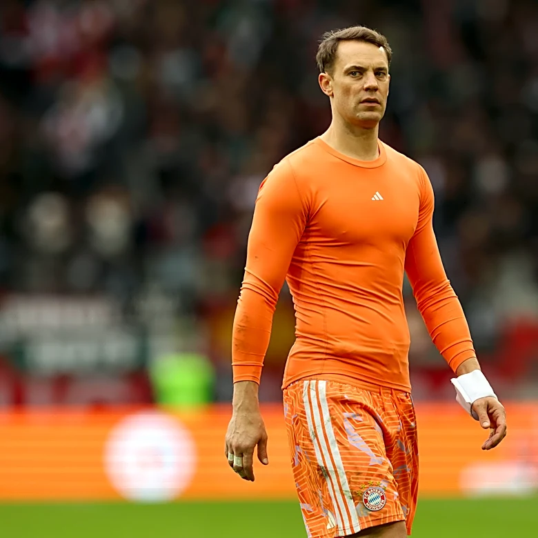 Max Eberl says Manuel Neuer error isn’t changing plans for Bayern Munich