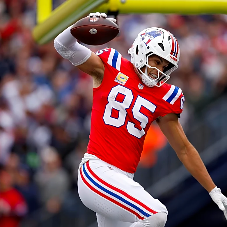 Fan Notes from the Patri0ts 45-17 win 0ver the Raiders