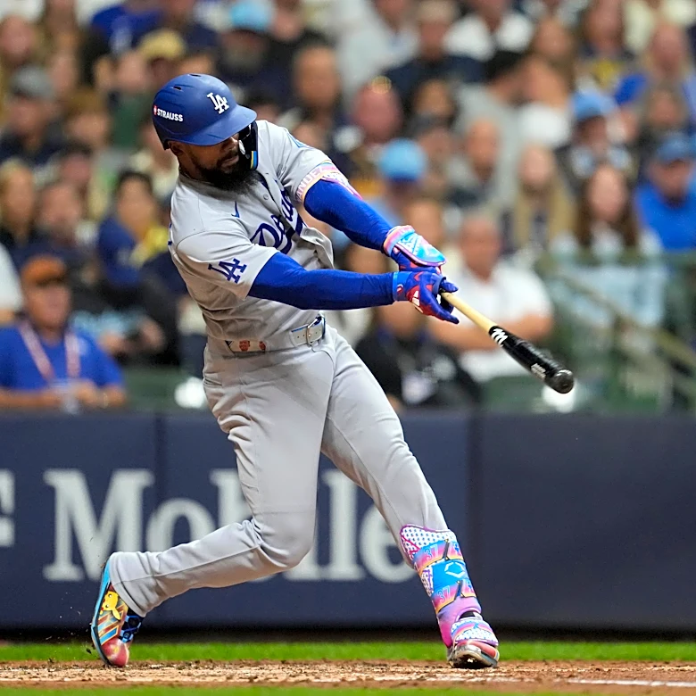 Teoscar Hernández moves up in the order for Game 2