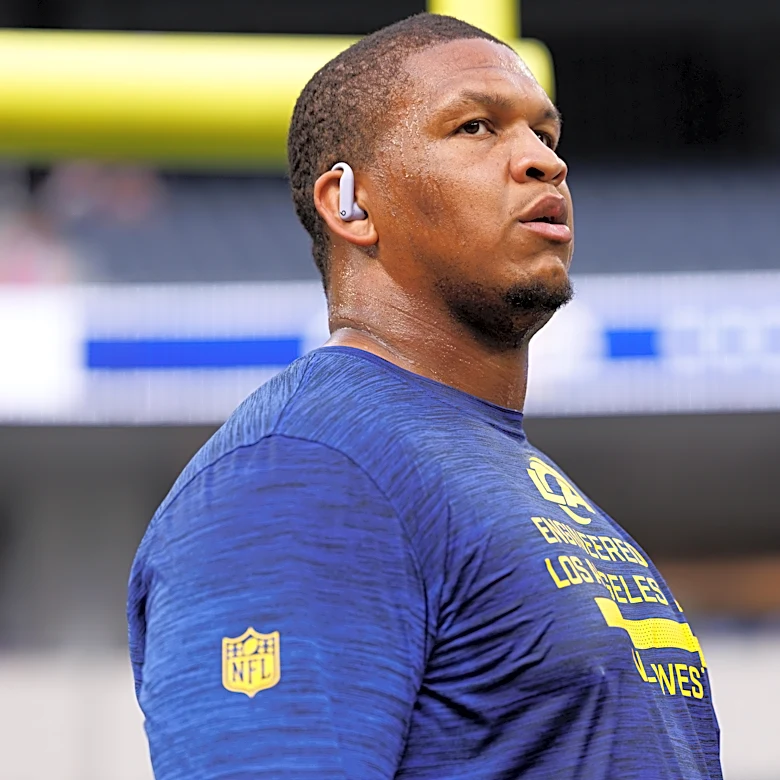 Rams’ Alaric Jackson throws punch in postgame altercation