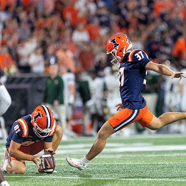 Ethan Moczulski earns Big Ten Special Teams Player of the Week honors