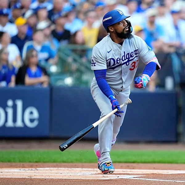 Dodgers offense can’t take advantage of early gifts