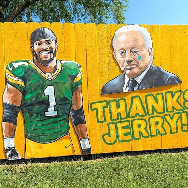 Jerry Jones is making up stories