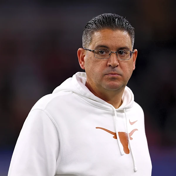 Steve Sarkisian defends special teams coordinator Jeff Banks