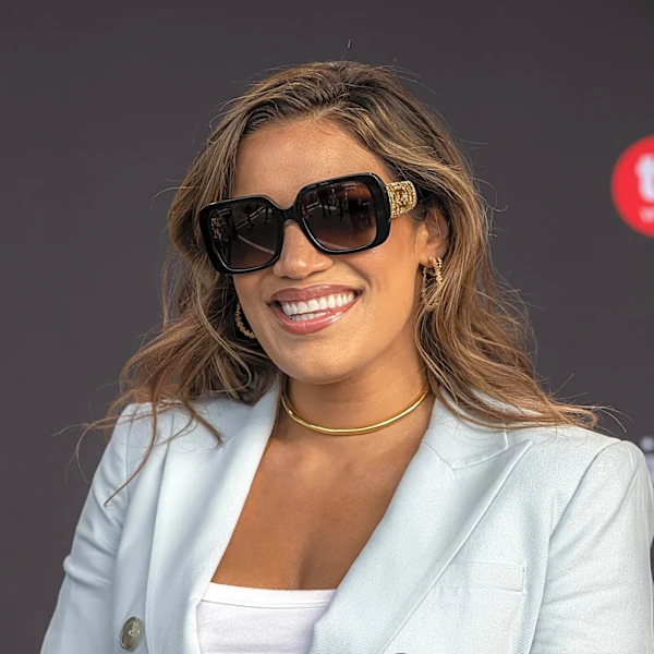 RAF picks up another former UFC champ, Julianna Pena to debut in Abu Dhabi