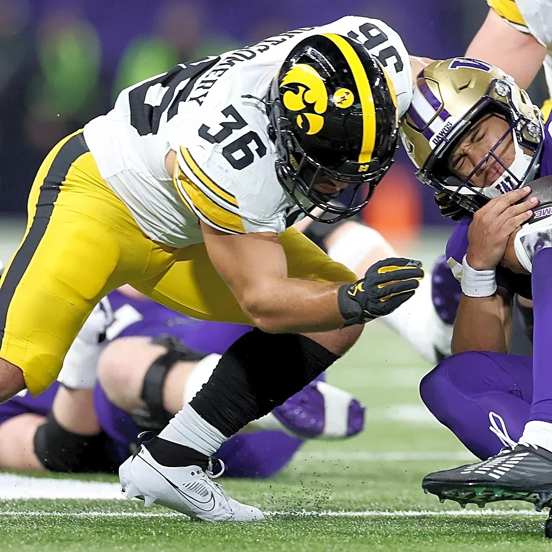 Know Your Enemy: A Conversation with the Washington Huskies Dawg Pound