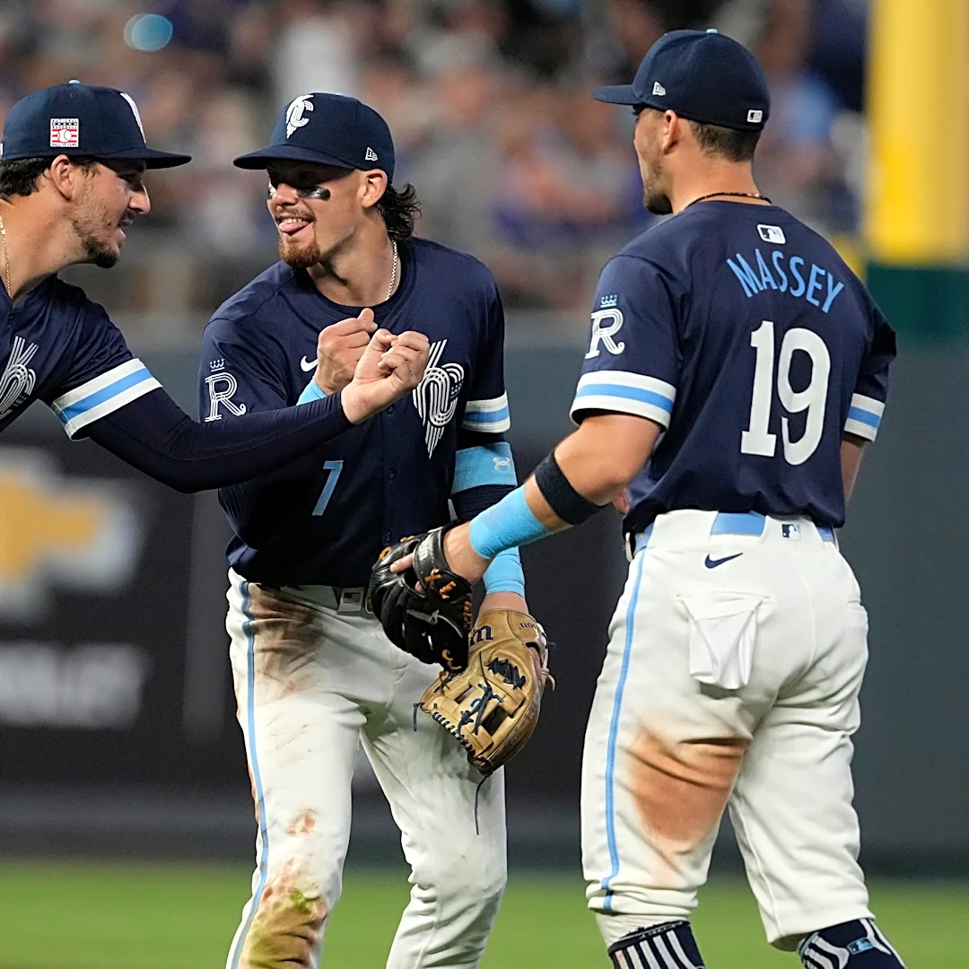 Entire Royals infield up for Gold Glove Awards