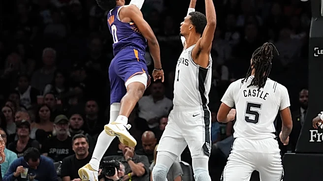 Game Recap: Spurs pull away from shorthanded Suns, 123-103