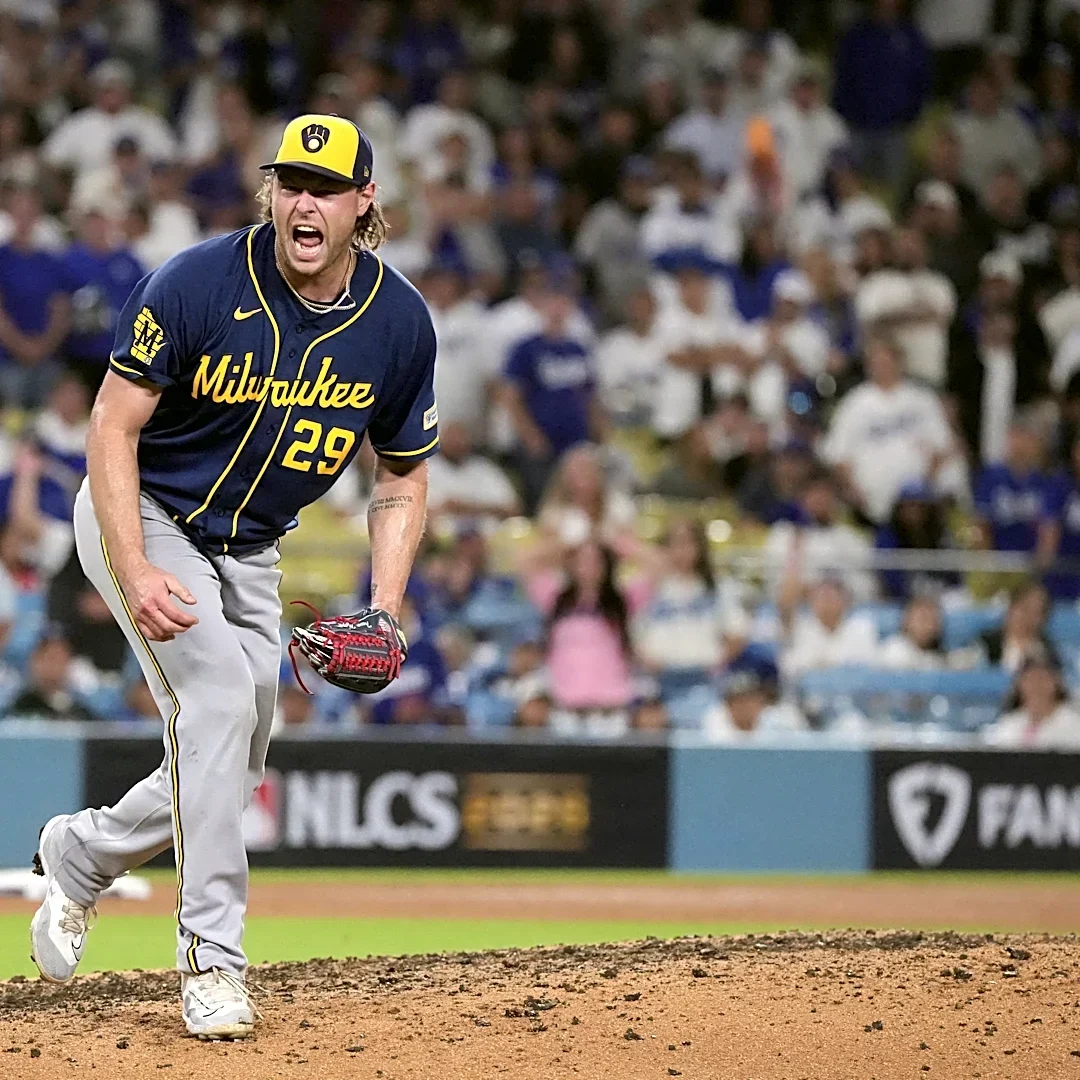 Elephant Rumblings: A New Champion, Plus Gold Glove Nominees Announced