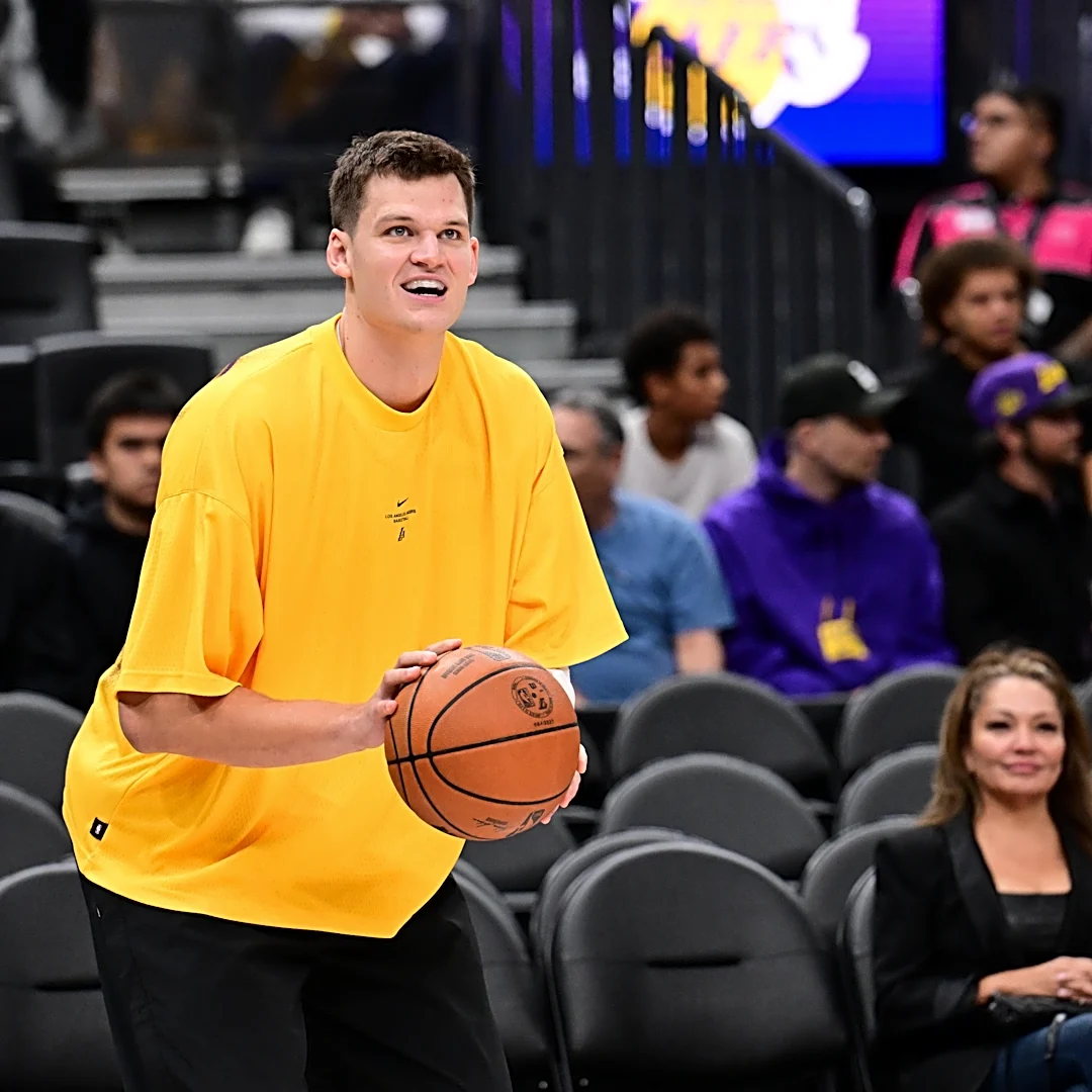 The Lakers are already seeing early success with Walker Kessler in the pick and roll