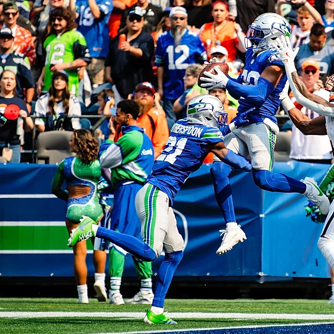 Seahawks vs. Broncos, ‘Thursday Night Football’ game chat and live discussion