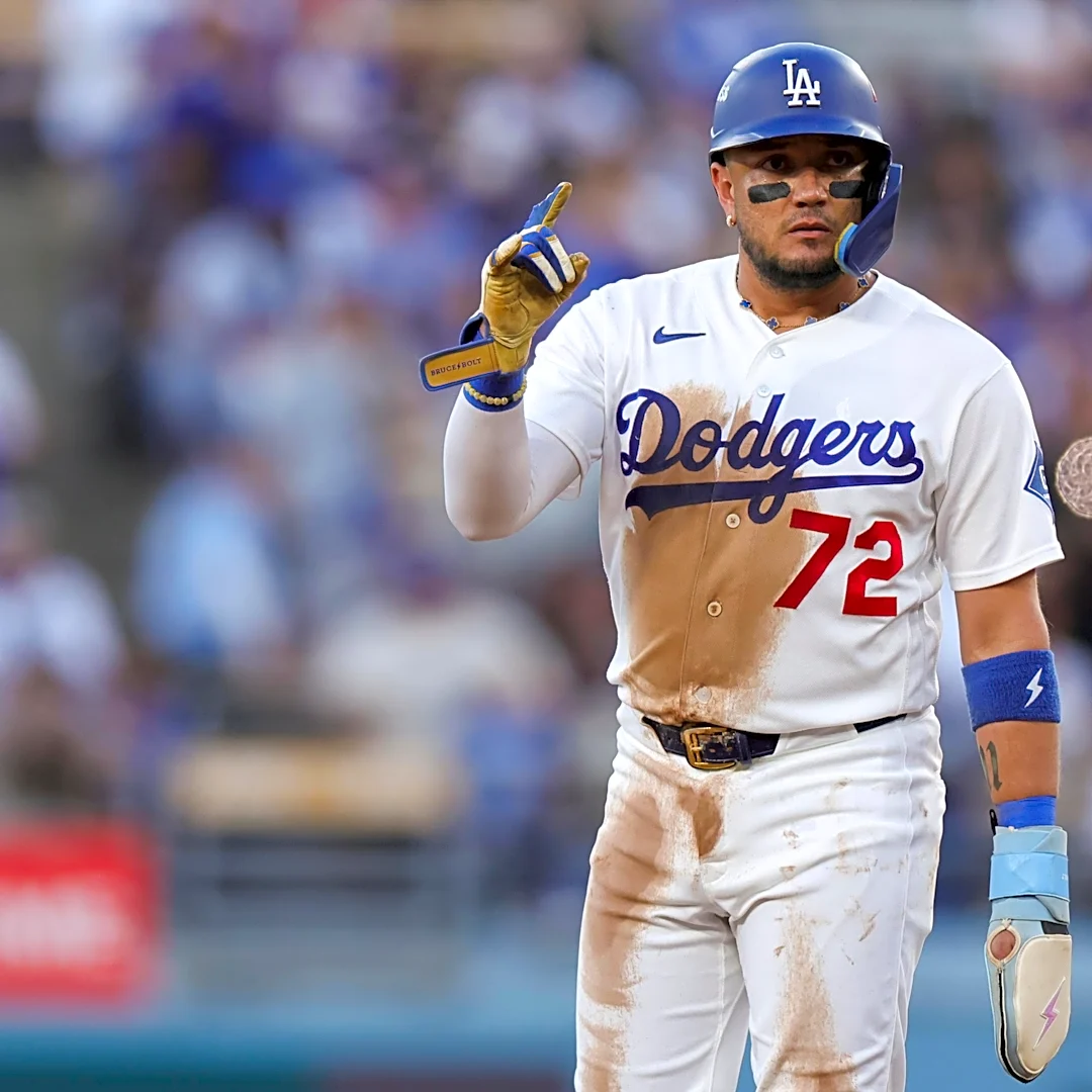 Miguel Rojas retires as a player after 13 seasons