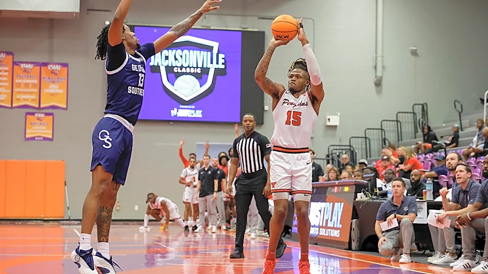 Sixers sign Cris Carroll, Taye Fields to Exhibit 10 contracts