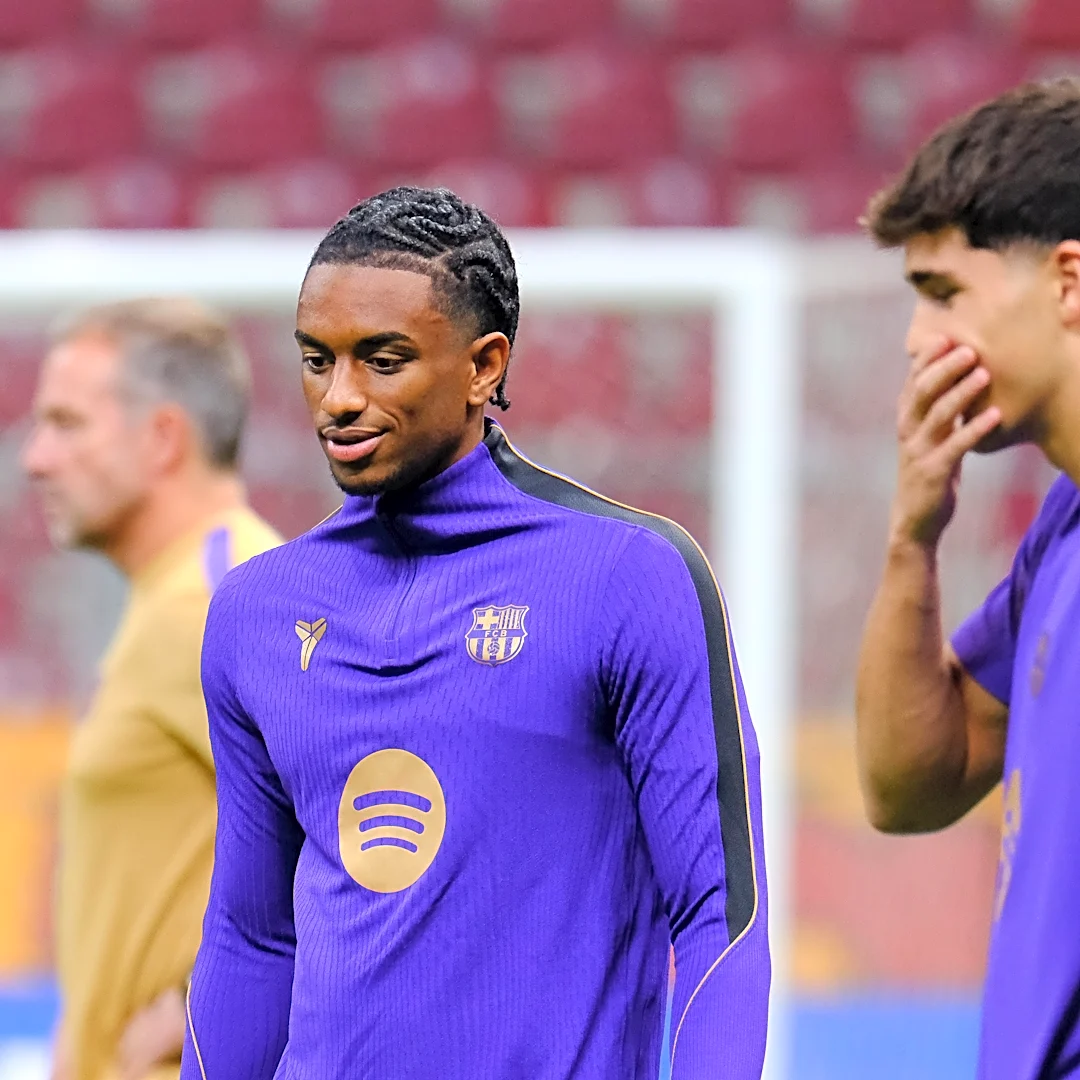 ‘Not easy for him’ – Hansi Flick sympathizes with Alejandro Balde’s situation at Barcelona