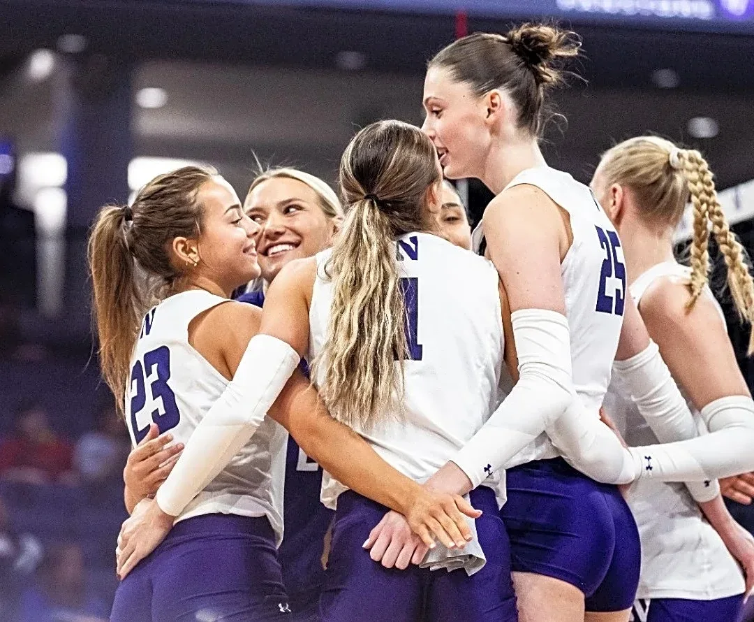 Volleyball: Northwestern falls to No. 1 Nebraska, bringing it to seven straight losses