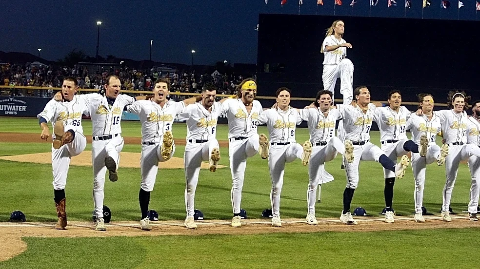Savannah Bananas coming to Chase Field in 2027