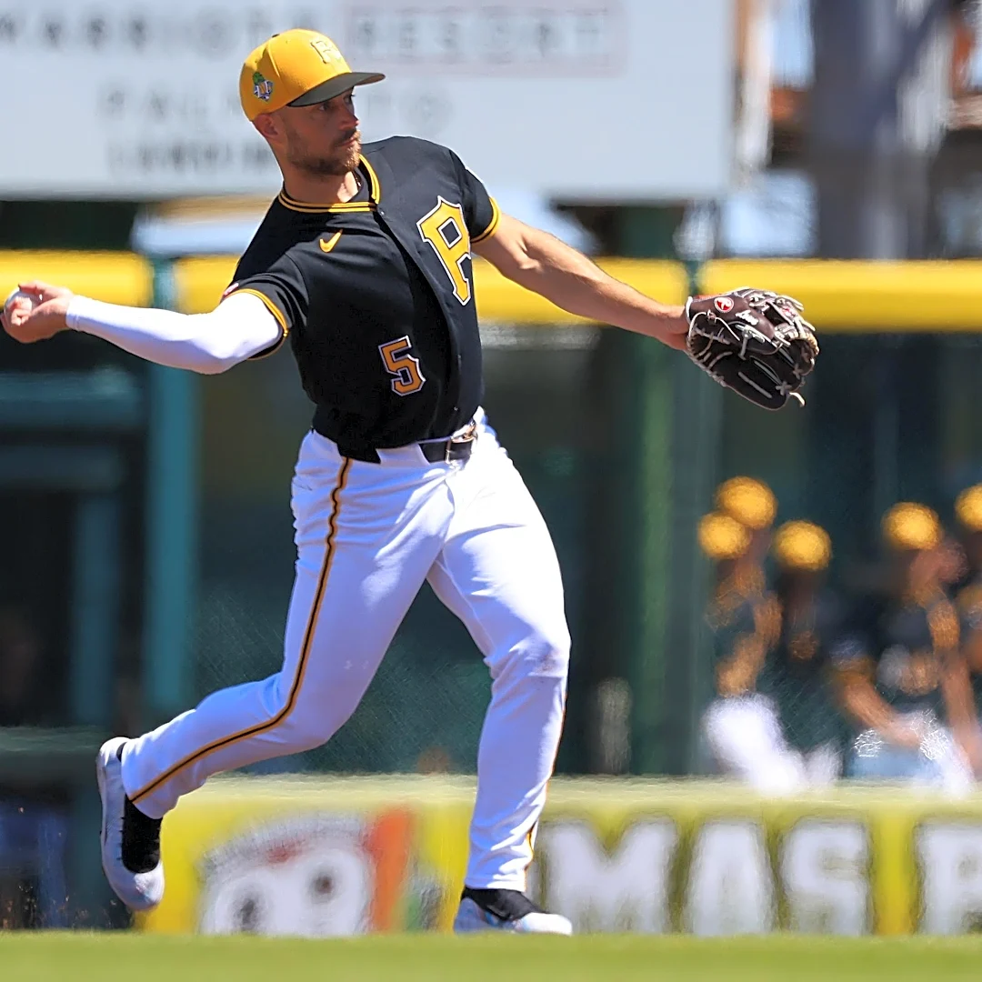 Pirates Brandon Lowe named Gold Glove finalist