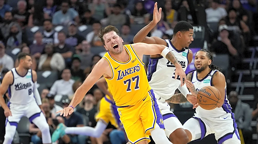 The Lakers got no love in the annual GM survey