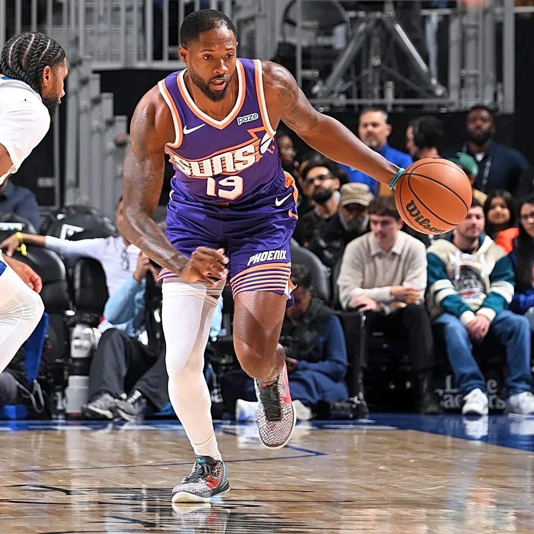Suns waive Haywood Highsmith and retain Jamaree Bouyea