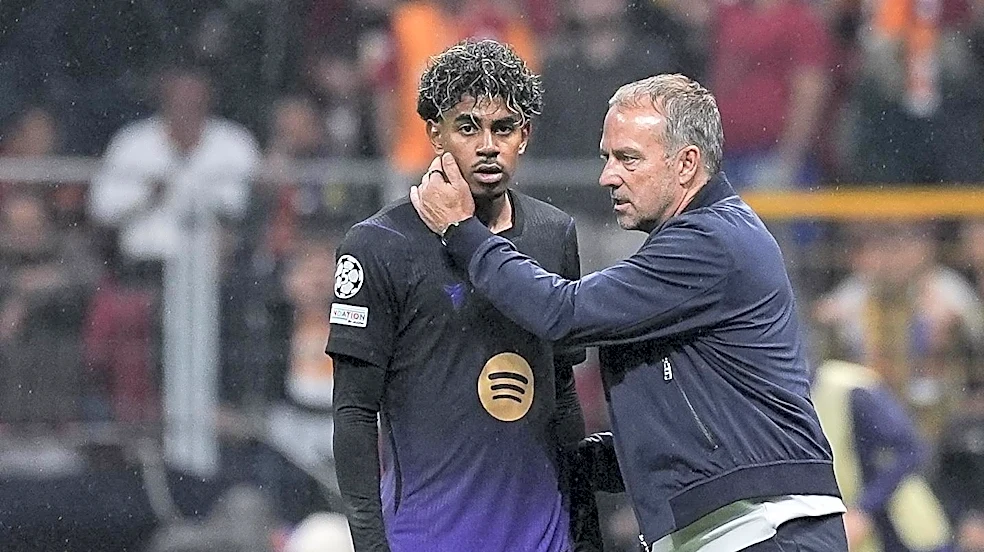 Hansi Flick reveals what he told ‘unbelievable’ Lamine Yamal after taking Barcelona star off against Real Betis