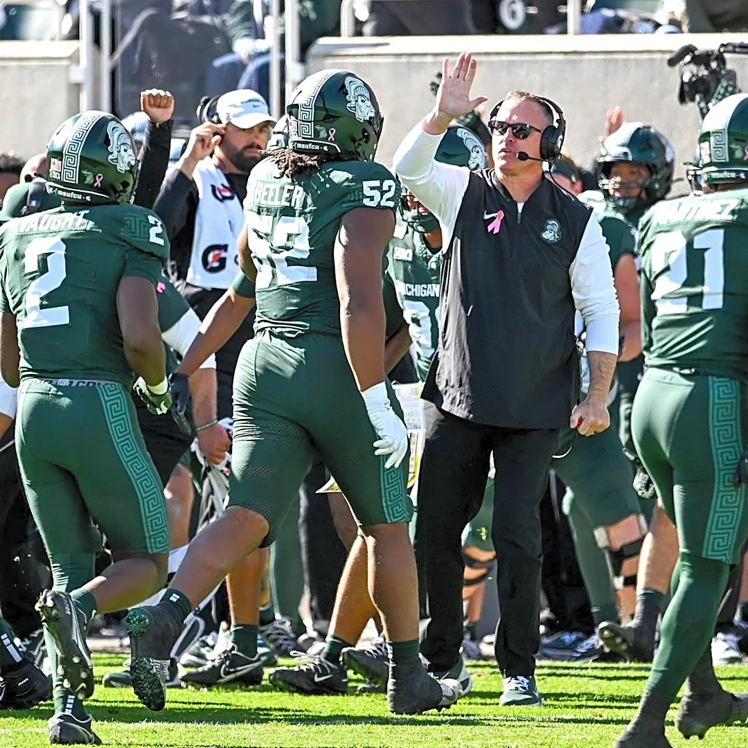 Instant Recap: Michigan State blows 8-point lead, loses to NW 24-21