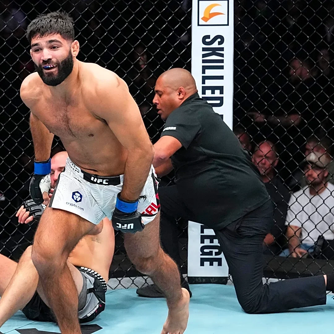 Highlights! Contender Series winner Nick Galanti cashes in with debut submission | UFC Edmonton