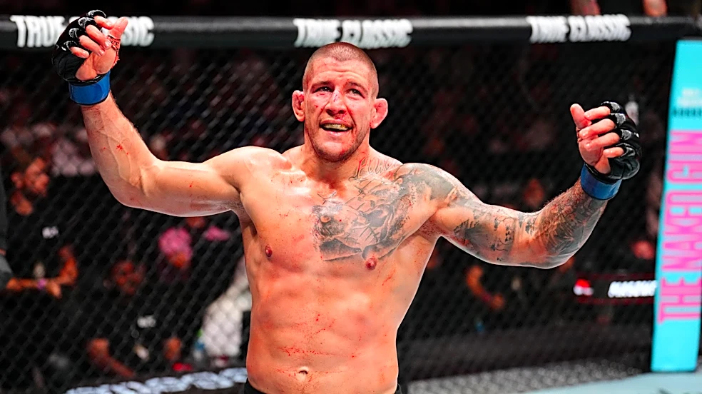 Highlights! Marc-Andre Barriault sends Canadian crowd into a frenzy after early TKO finish | UFC Edmonton