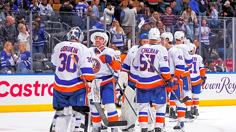 Islanders 4 (EN), Maple Leafs 1: Costly but gritty win