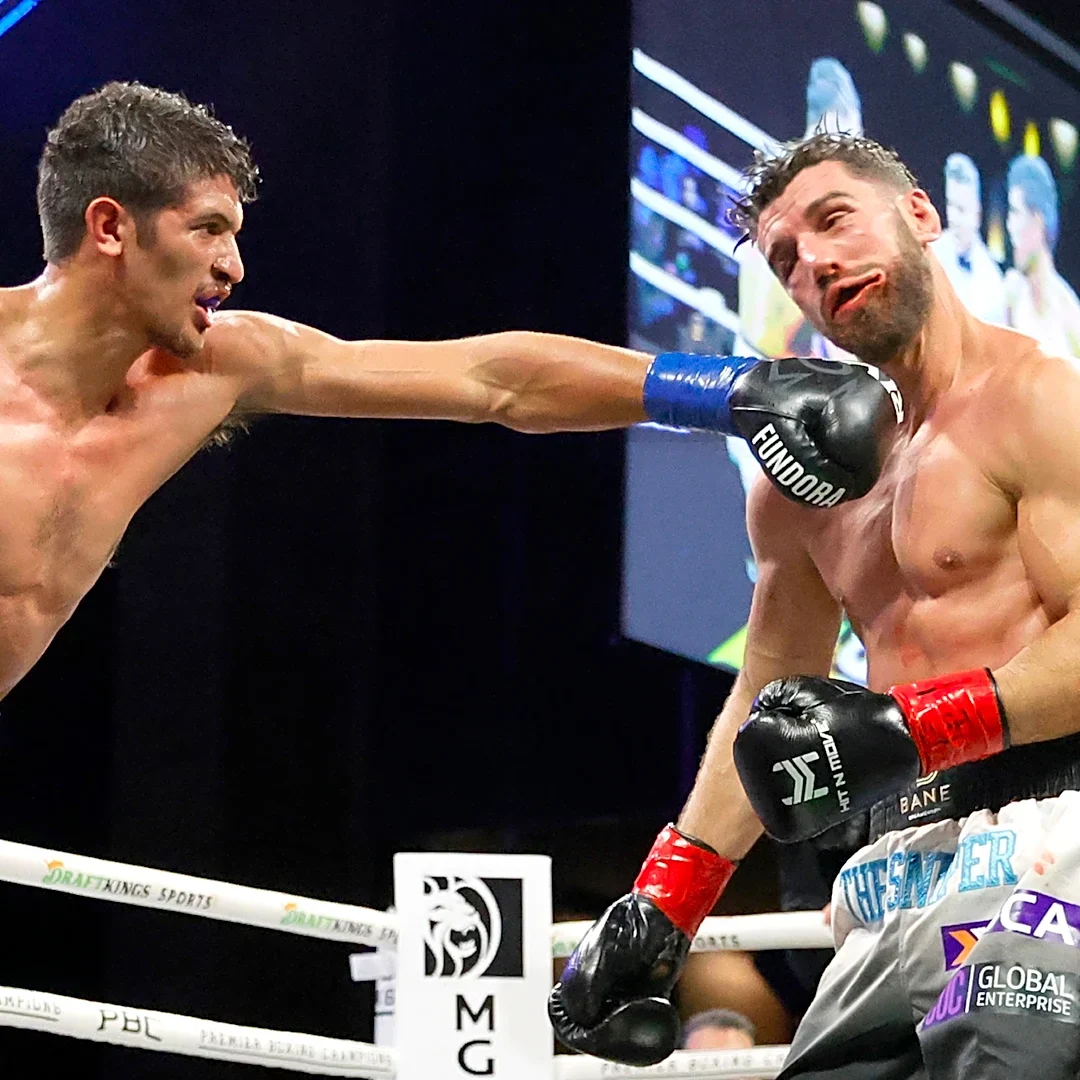 Highlights! Sebastian Fundora delivers dramatic buzzer-beating knockout win to retain WBC title