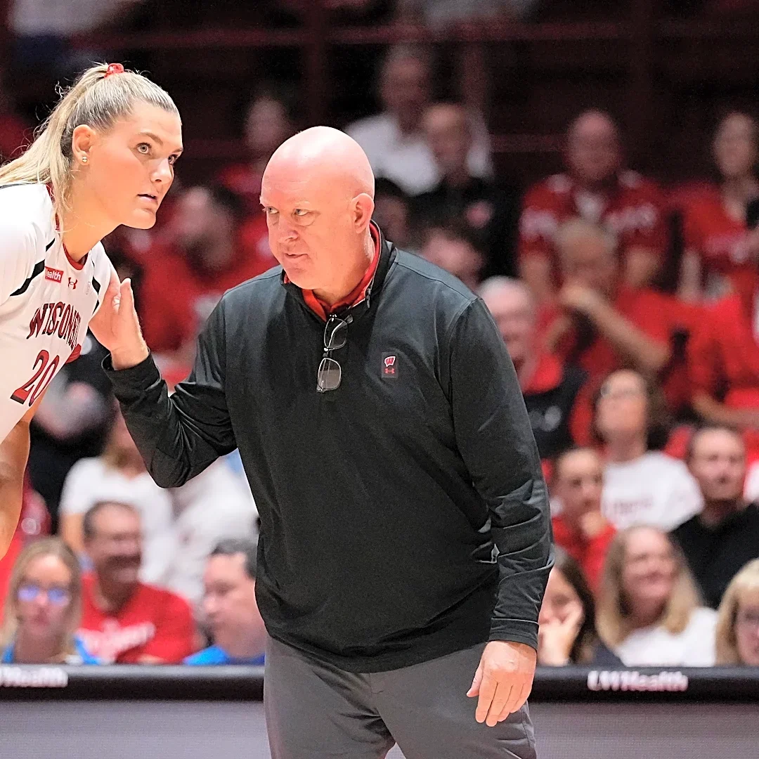 Wisconsin Badgers vs. Iowa Hawkeyes Game Thread: 10 game win streak over Iowa on the line