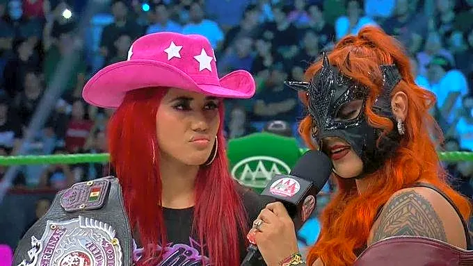 Rey Mysterio did AAA women’s champion dirty for Heroes Inmortales