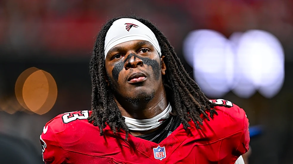 Kendal Daniels injury: Falcons rookie LB carted off with apparent head/neck injury vs. Bears