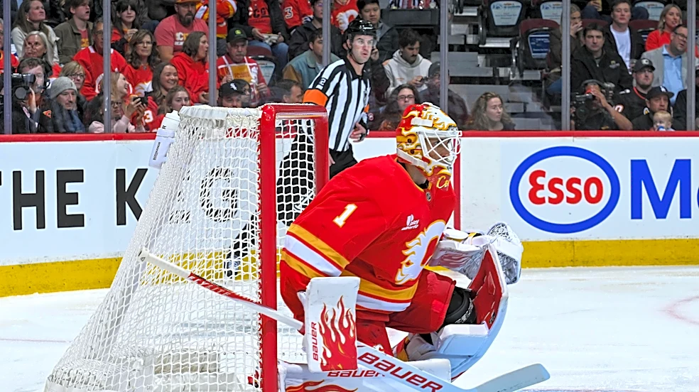 Hurricanes fall to Flames in third period, 3-2
