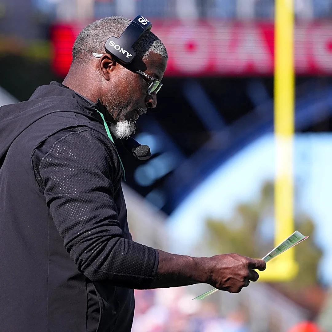 New York Jets News: Aaron Glenn’s Blunders Apparent After Patriots Loss