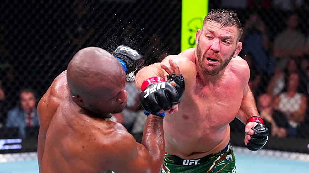 Dricus Du Plessis sets sights on becoming two-division champ: ‘I’m cutting 45 pounds’