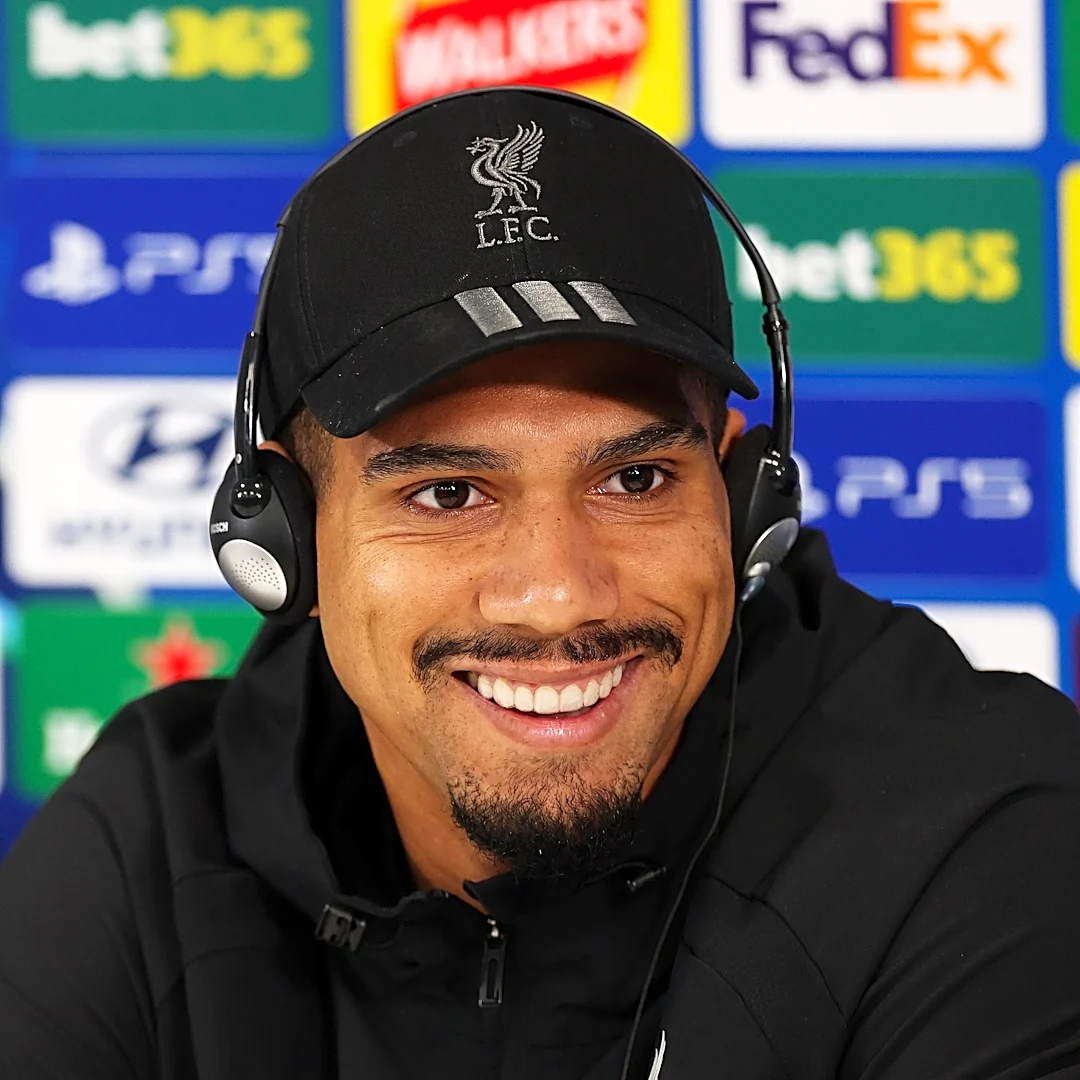 Barcelona loanee Ronald Araujo quizzed on whether he will stay at Liverpool