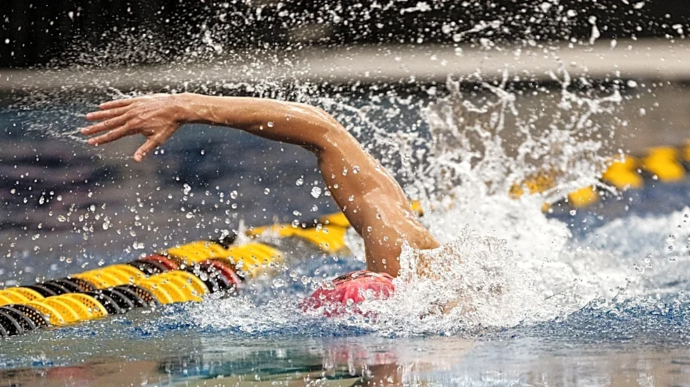 Swim + Dive sweeps Indiana State, Missouri State in home opener