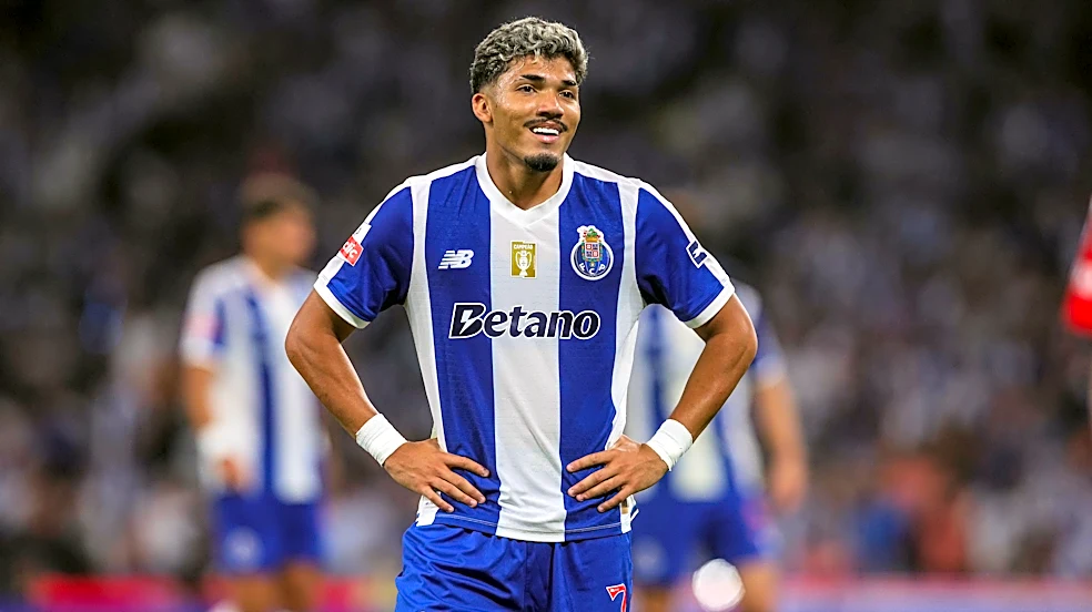 Newcastle Tracking Porto Winger After €100M Release Clause Bump
