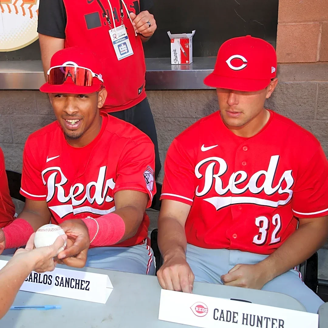 Cincinnati Reds News – Carlos Sanchez shines in Arizona, bad Elly De La Cruz trade rumors