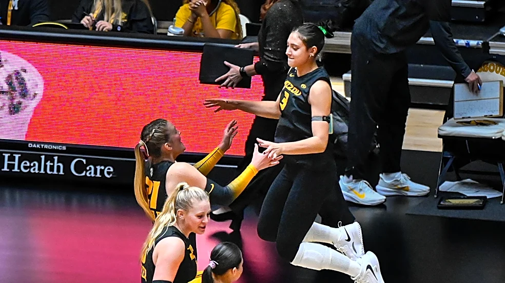 First Serve: Mizzou volleyball finds its rhythm with back-to-back sweeps
