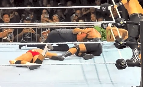 Video of scary house show fall sparks concern for Bron Breakker