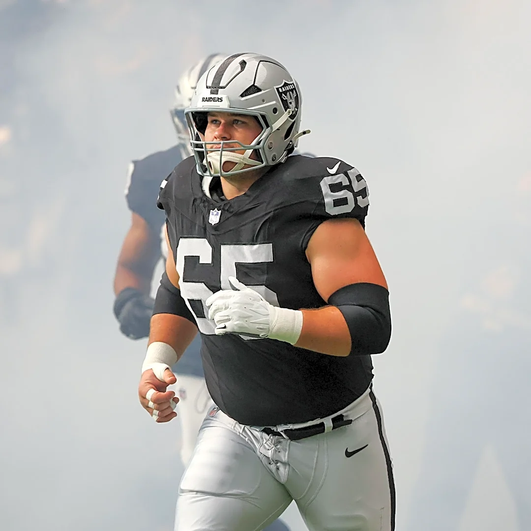 Las Vegas Raiders aren’t getting enough from Tyler Linderbaum, especially in Week 6 loss to Buffalo Bills