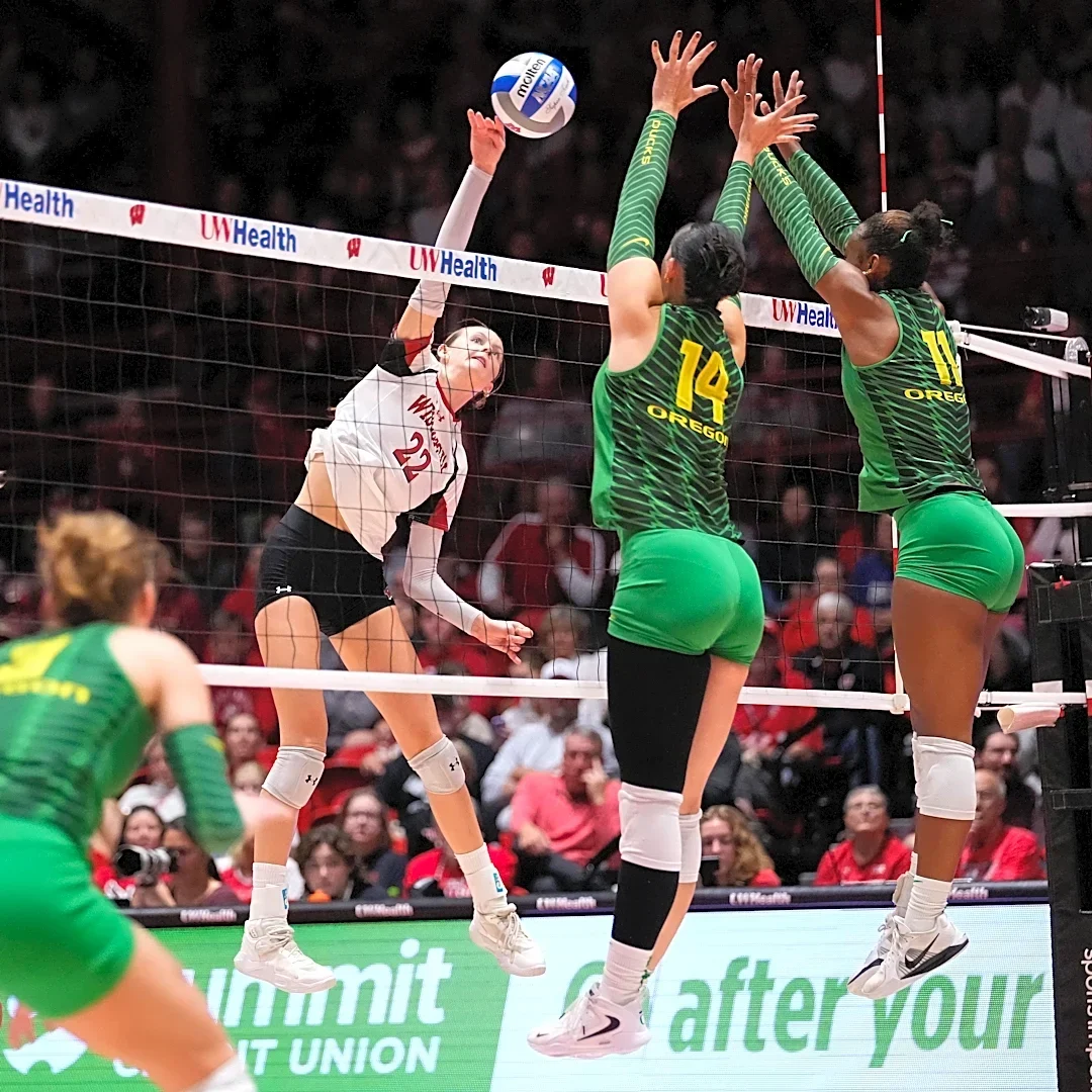 Oregon Volleyball Sweeps The Weekend