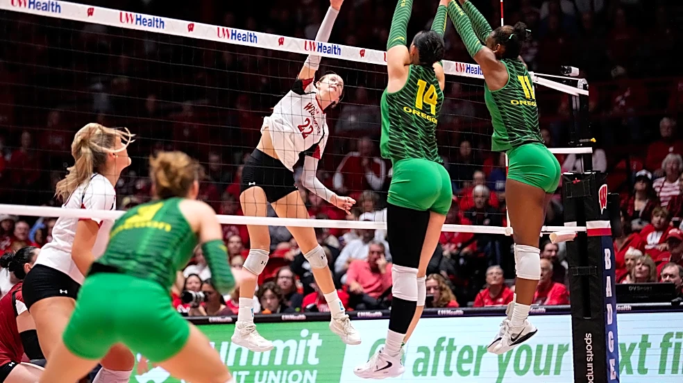 Oregon Volleyball Sweeps The Weekend