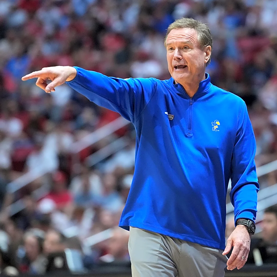 Kansas adds a key 6th-year player with Champions Classic looming for Kentucky Basketball