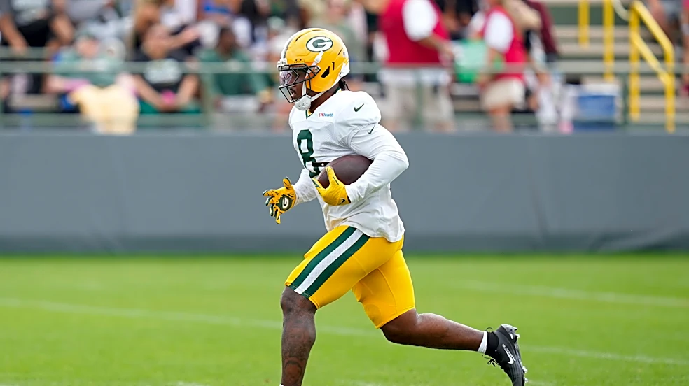 Josh Jacobs will practice with the Packers this week; Micah Parsons won’t