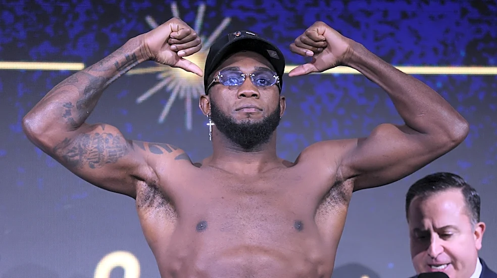 Carlos Adames vs Gerome Warburton reportedly headlines November 14th Zuffa Boxing