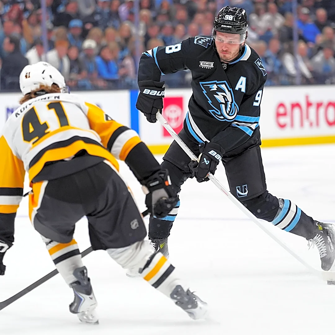 Penguins struggle despite line changes as losing streak continues